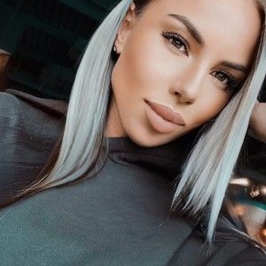 Meet your Posher, Avril kim